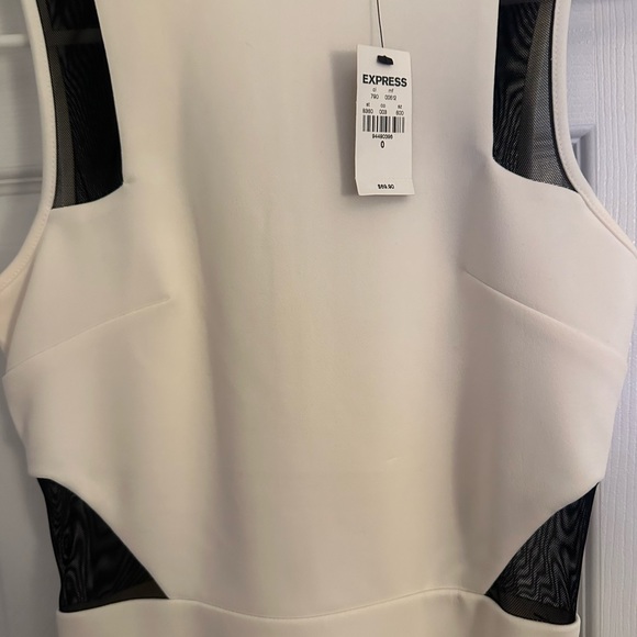 Beautiful NWT Express dress - Picture 3 of 5